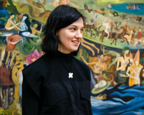 Художниця Аліна Гаєва презентує перший за п’ять років мистецький проєкт Всесвіт навиворіт