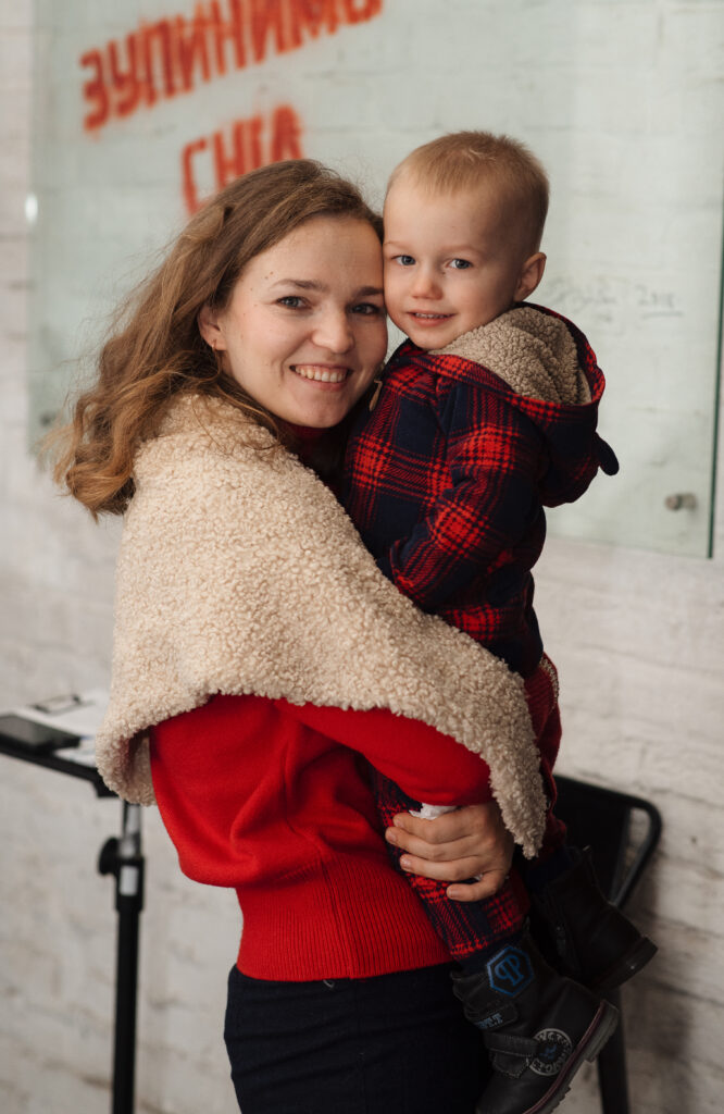 Від волонтерства до власного бізнесу. Як Mom’s Monday допомагає жінкам розвивати кар’єру