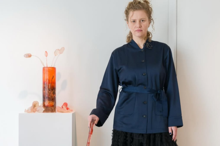 Українська мисткиня Марія Куліковська покаже на Мальтійській бієнале проєкт «Кулі Квітів»