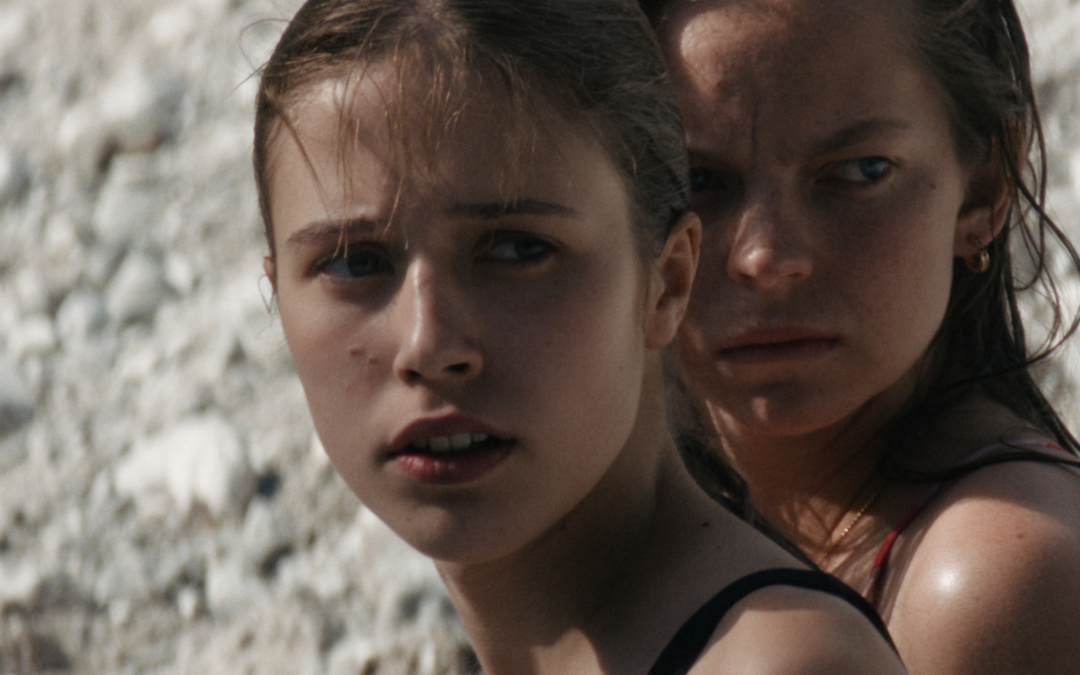 Чуттєва історія дорослішання. В Україні покажуть фільм «Неслухняні дівчата», яку Словенія висувала на «Оскар»