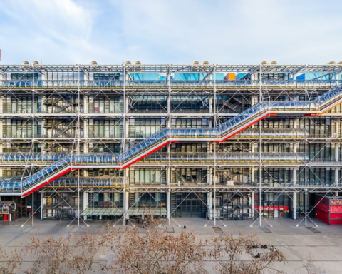 У Центрі Помпіду в Парижі знайшли приховану камеру в жіночій вбиральні