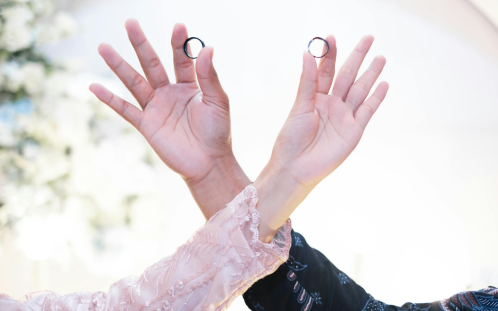 В Україні створили петицію проти шлюбів із 14 років та про захист прав дівчат