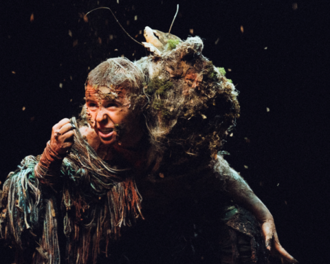 СТАСІК випустила нову пісню Звір