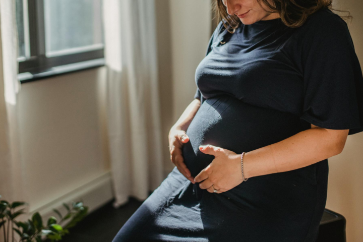 Заморожування яйцеклітин та лікування безпліддя: як Франція рятуватиметься від демографічної кризи