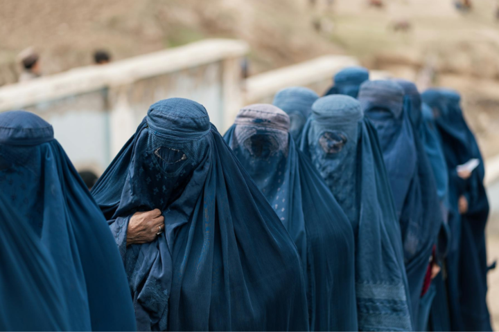 В Афганістані чоловікам дозволили бити дружин палицями