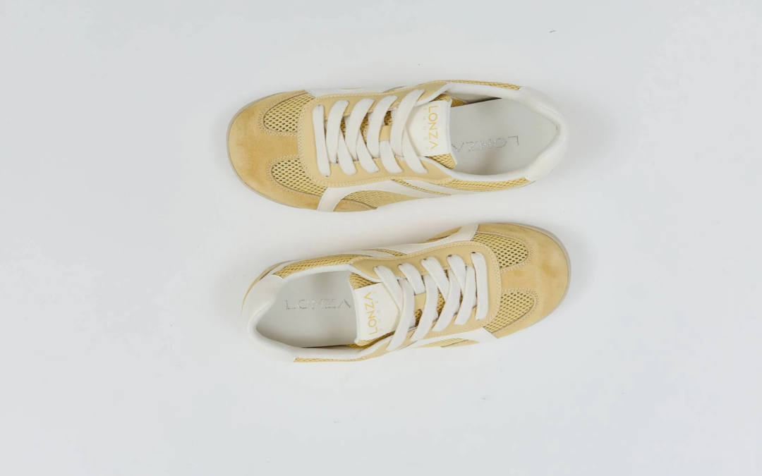 Кросівки цього несподіваного кольору можуть стати твоїми улюбленими цієї весни