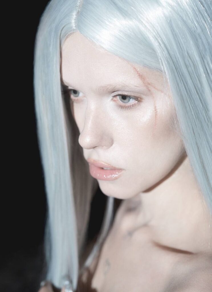 Жіночі голоси української сцени 90-х 33 Жіночі голоси української сцени 90-х