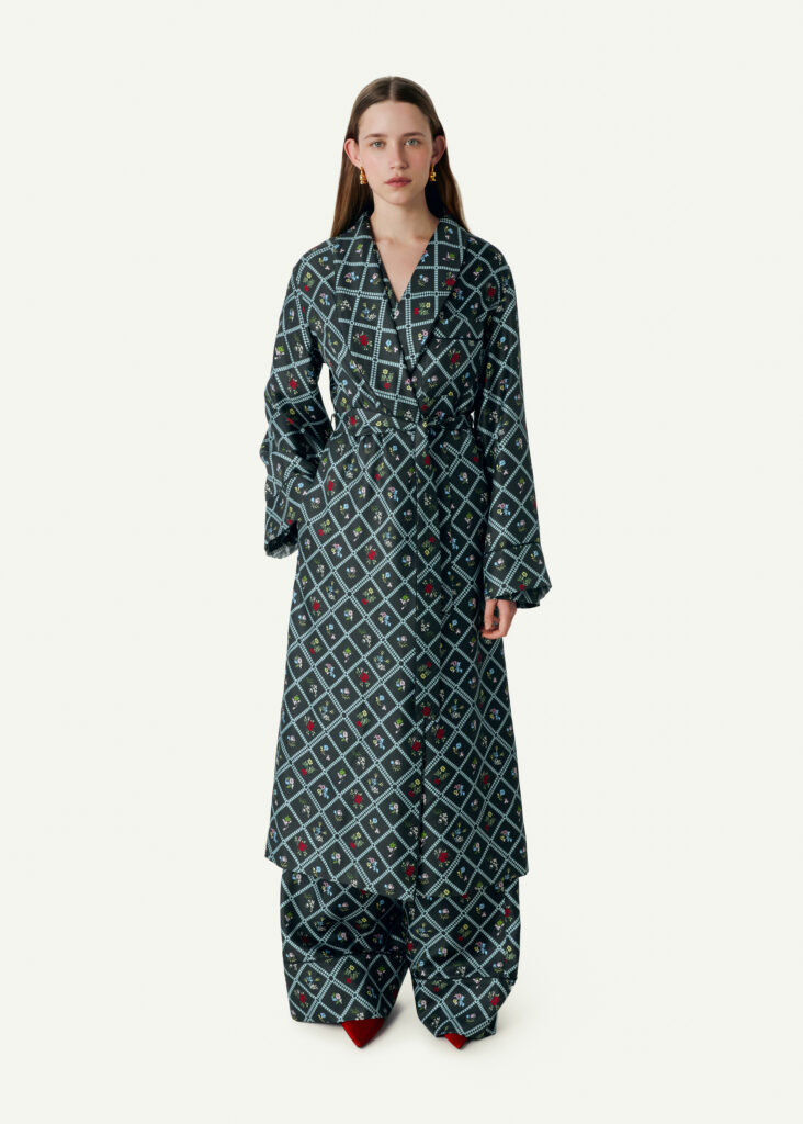 Український наїв та вишивка хрестиком: GUNIA презентує велику великодню колекцію «Щебіт»