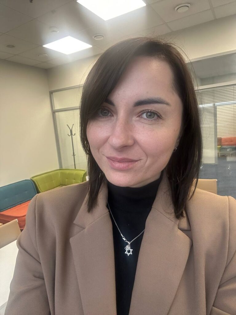 Від страху до можливостей — один крок. Як українські жінки опановують цифрові навички