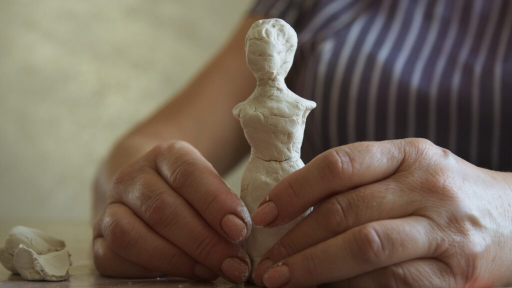 Документальний фільм «Сліди» про сексуальне насильство над українками під час війни переміг на фестивалі Movies That Matter у Гаазі 2 Документальний фільм «Сліди» про сексуальне насильство над українками під час війни переміг на фестивалі Movies That Matter у Гаазі