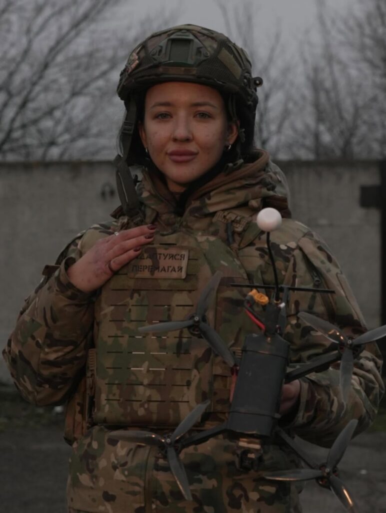«Жінки можуть все!»: VETERANKA запускає масштабну кампанію, щоб зібрати гроші на дрони та допомогу мобільним групам ППО