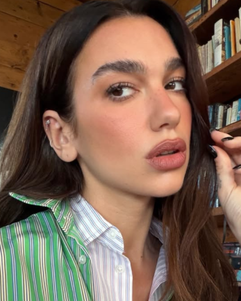 Дуа Ліпа куруватиме Лондонський літературний фестиваль разом зі своїм книжковим клубом Service95