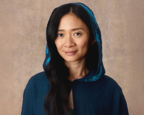 Чаювання заради порятунку: голлівудська режисерка Хлої Чжао збирає кошти для харківських волонтерів