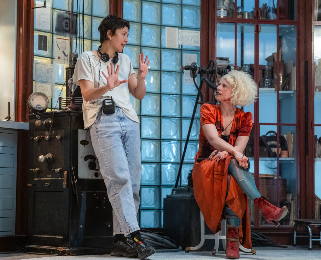 «Мене цікавить внутрішній монстр, якого я бачу в собі». Інтерв’ю з режисеркою та продюсеркою фільму «Наречена!» Меґґі Джилленгол