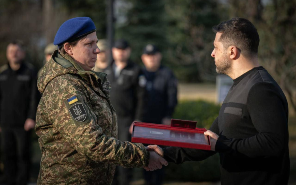 Вперше в історії Нацгвардії Героєм України стала жінка - кулеметниця Олександра Давиденко Вирва