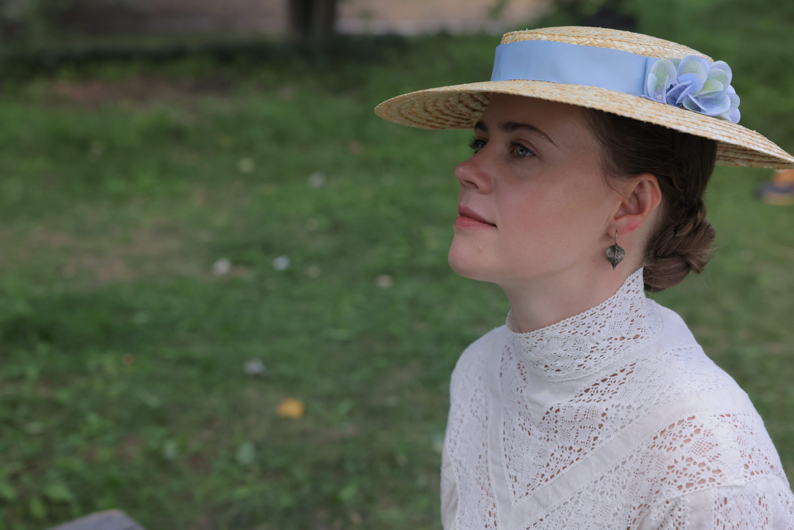 «Наслідування історії дружби Ольги Кобилянської та Лесі Українки». Режисерка Ельвіра Смірнова й акторка Тетяна Яворська про фільм «Смак мигдалю»