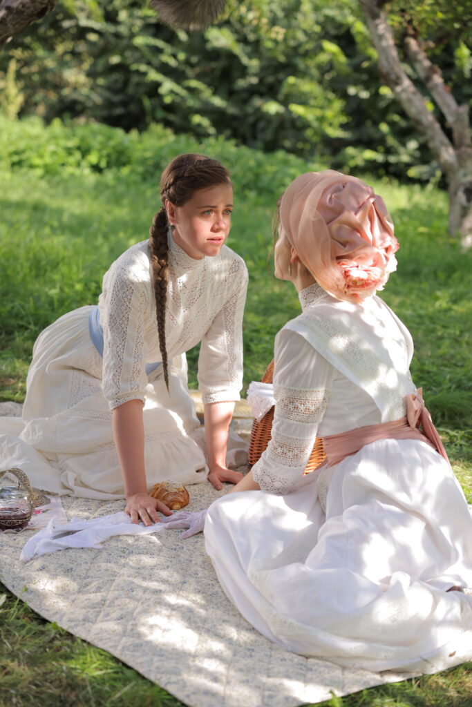 «Наслідування історії дружби Ольги Кобилянської та Лесі Українки». Режисерка Ельвіра Смірнова й акторка Тетяна Яворська про фільм «Смак мигдалю»