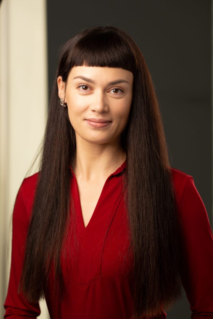 «Нова жінка» української жанрової літератури. Сучасні письменниці — про фемінізм, жіночі сюжети та сильних героїнь