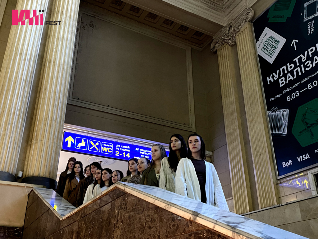 «Троянські жінки». На Київському вокзалі показали перформанс до прем’єри української версії легендарної вистави театру La MaMa 2 «Троянські жінки». На Київському вокзалі показали перформанс до прем’єри української версії легендарної вистави театру La MaMa