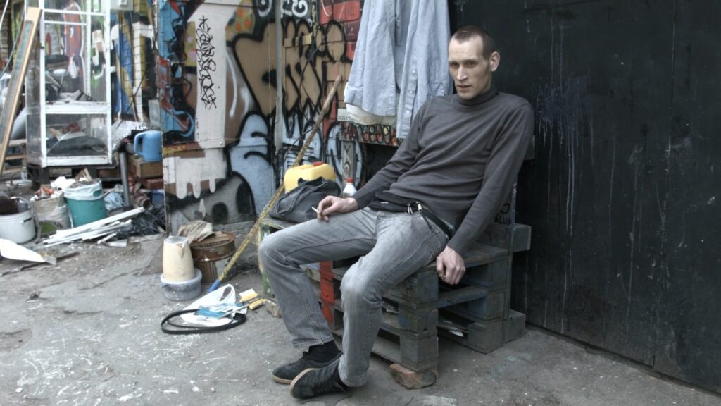 Фестиваль SUNNY BUNNY оголосив програми «Ретро-кіно 90-х» та «Українські квір-фільми» 11 Фестиваль SUNNY BUNNY оголосив програми «Ретро-кіно 90-х» та «Українські квір-фільми»