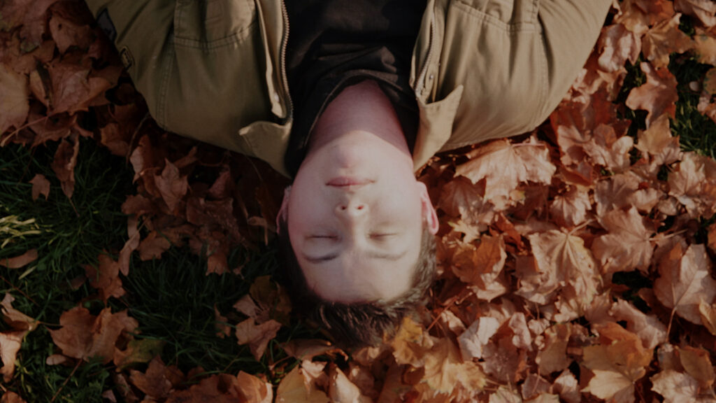 Фестиваль SUNNY BUNNY оголосив програми «Ретро-кіно 90-х» та «Українські квір-фільми» 14 Фестиваль SUNNY BUNNY оголосив програми «Ретро-кіно 90-х» та «Українські квір-фільми»