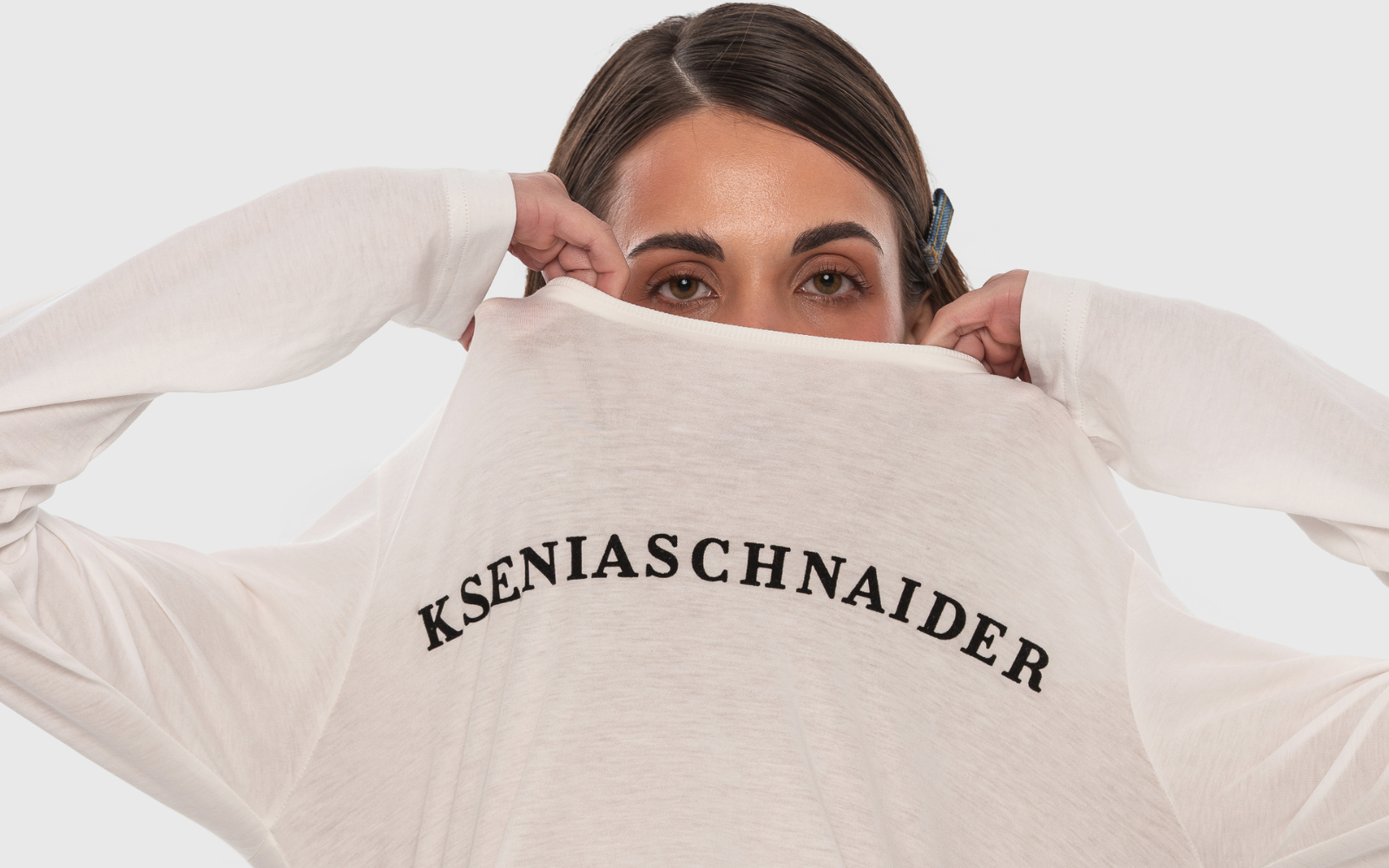 Вишні та денім: бренд KSENIASCHNAIDER випустив колекцію Cherry