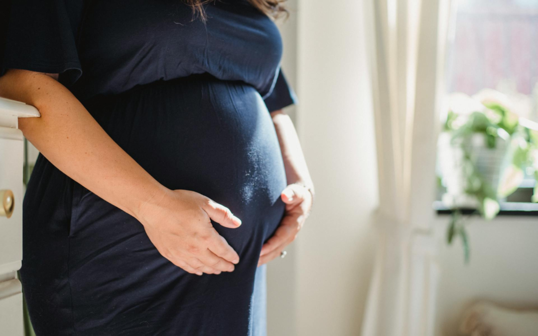 Рівень народжуваності в США впав до рекордно низького показника: жінки частіше стають матерями після 30 років