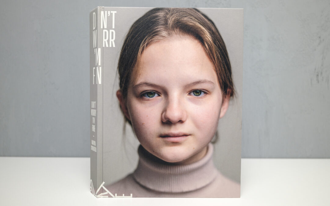 «Don’t Worry, I’m Fine»: фотокнига Марини Сироватки про жіночий досвід війни вийшла у фінал PHotoESPAÑA-2026