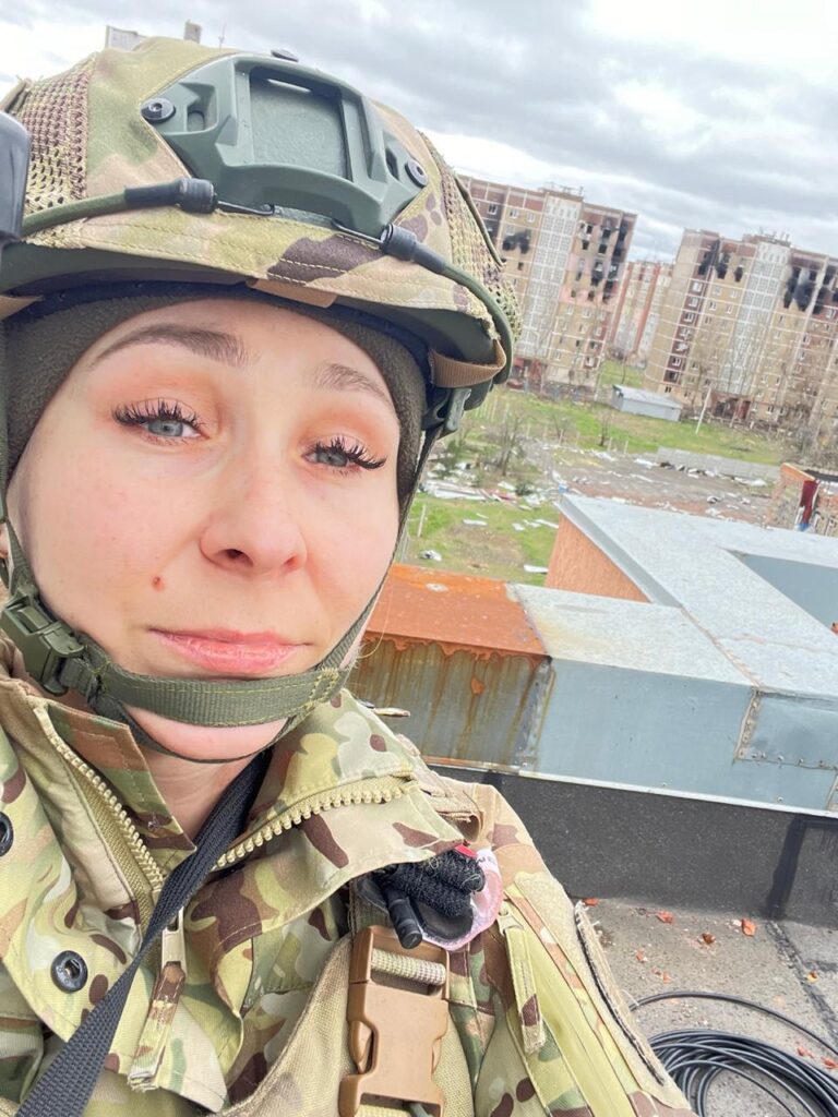 «Для жінки йти в ЗСУ і пробувати реалізуватися — це ризик». Інтерв’ю з командиркою взводу зв’язку «Харлі Квін»