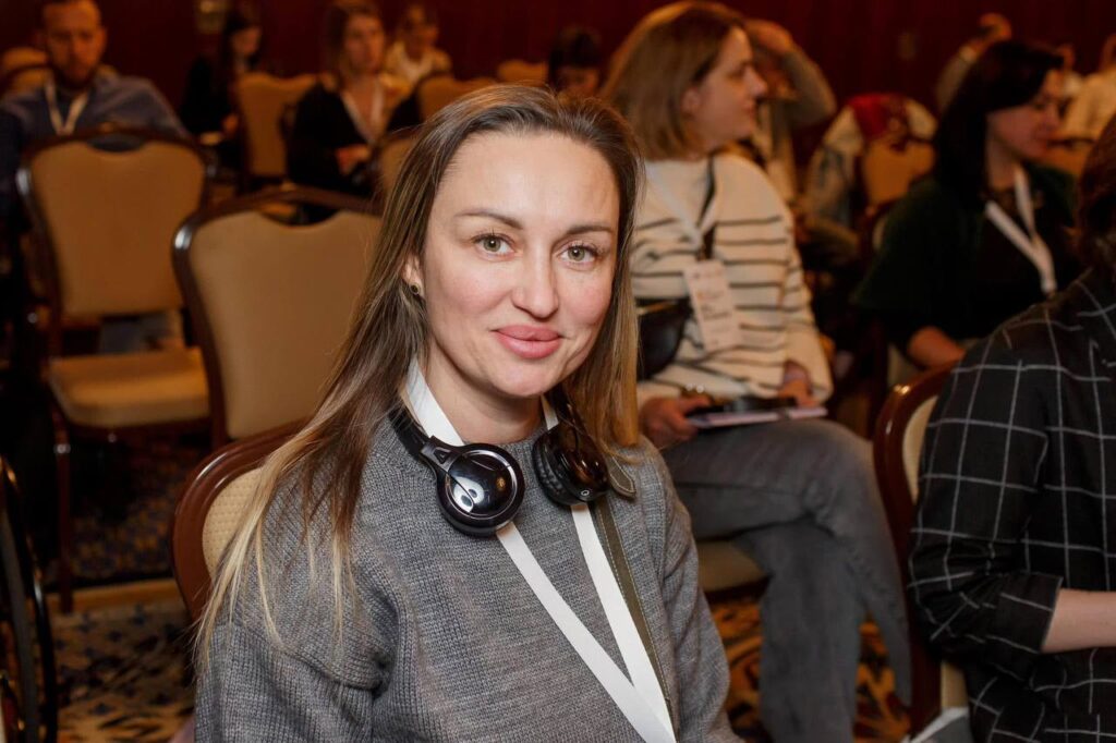 «Наша сімʼя тримається на моєму почутті провини». Історія жінки з наркозалежністю, яка живе в аб’юзивних стосунках 2 «Наша сімʼя тримається на моєму почутті провини». Історія жінки з наркозалежністю, яка живе в аб’юзивних стосунках