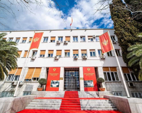 У Чорногорії впровадили менструальну відпустку та ухвалили закон про гендерну рівність