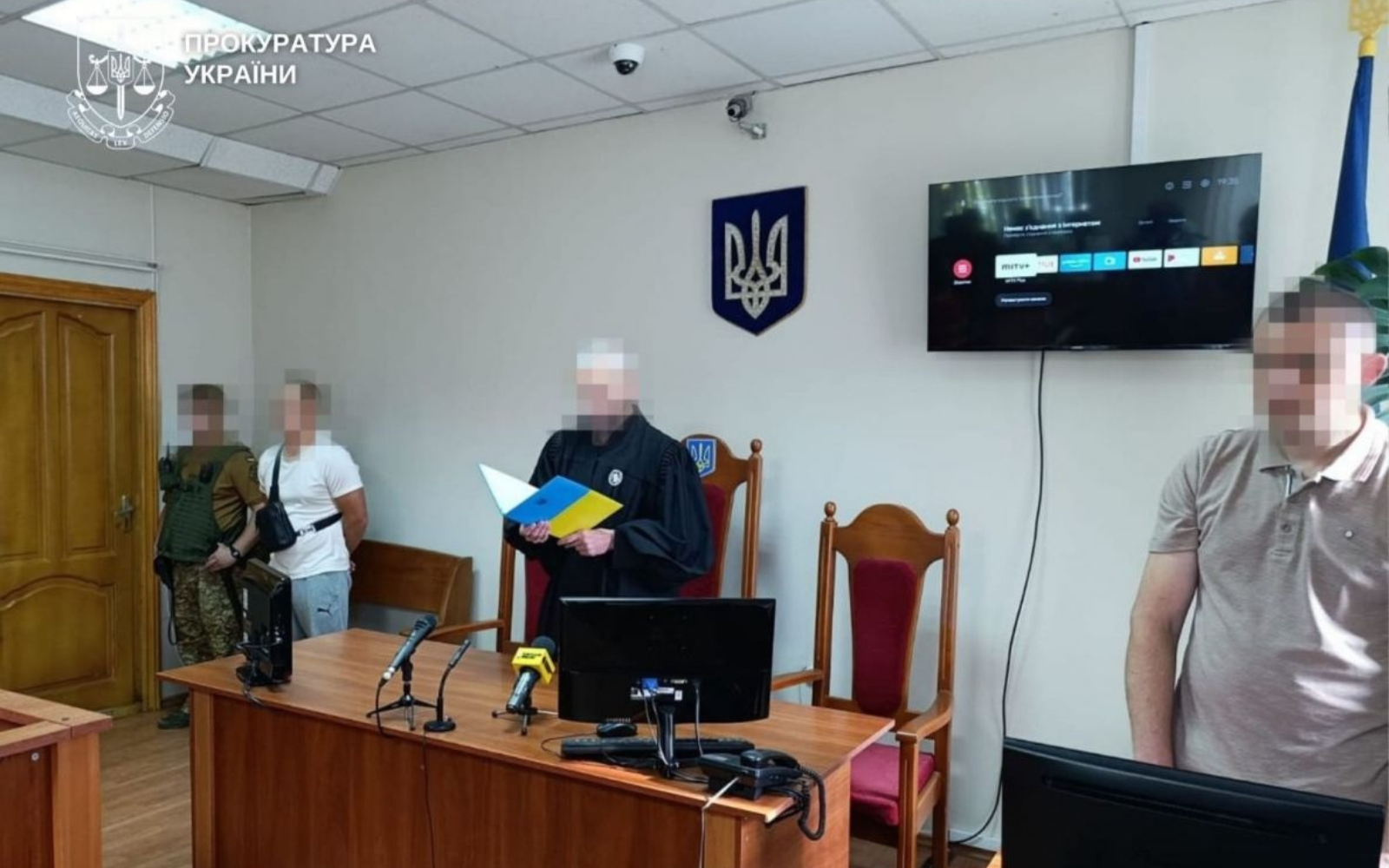 Директора мовного центру у Хмельницькому Віктора Снігурова ув'язнили за зберігання дитячої порнографії