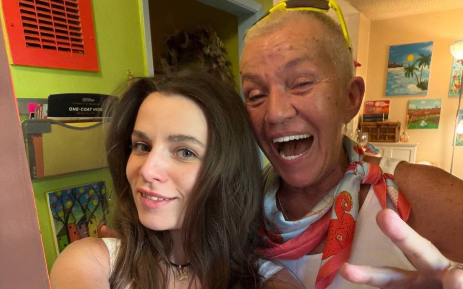 Христина Соловій записала кавер на легендарну пісню Сестрички Віки Прощай